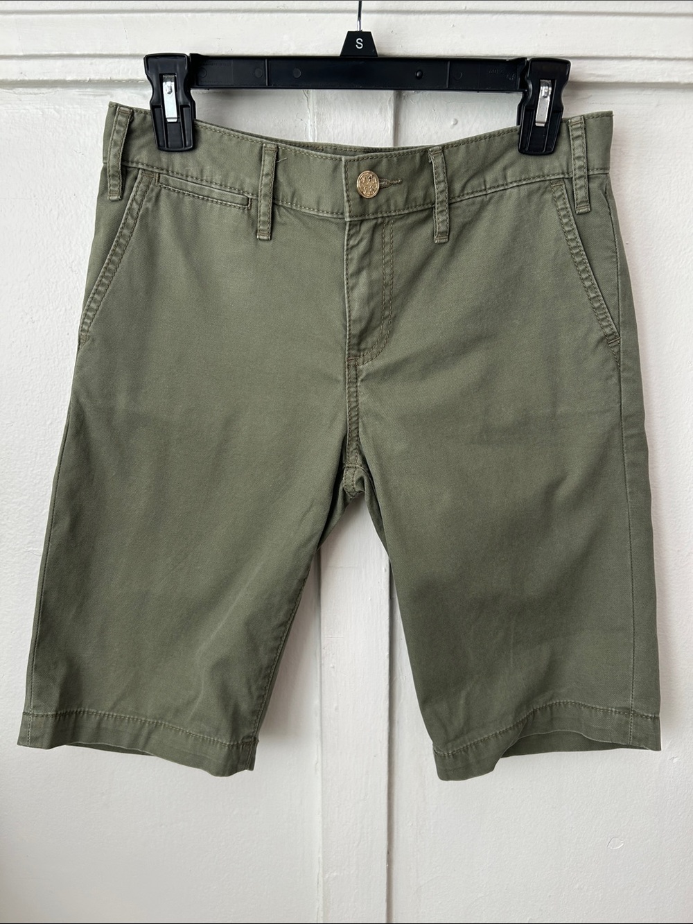 Tory Burch Khaki Green Bermuda Chino Shorts 25